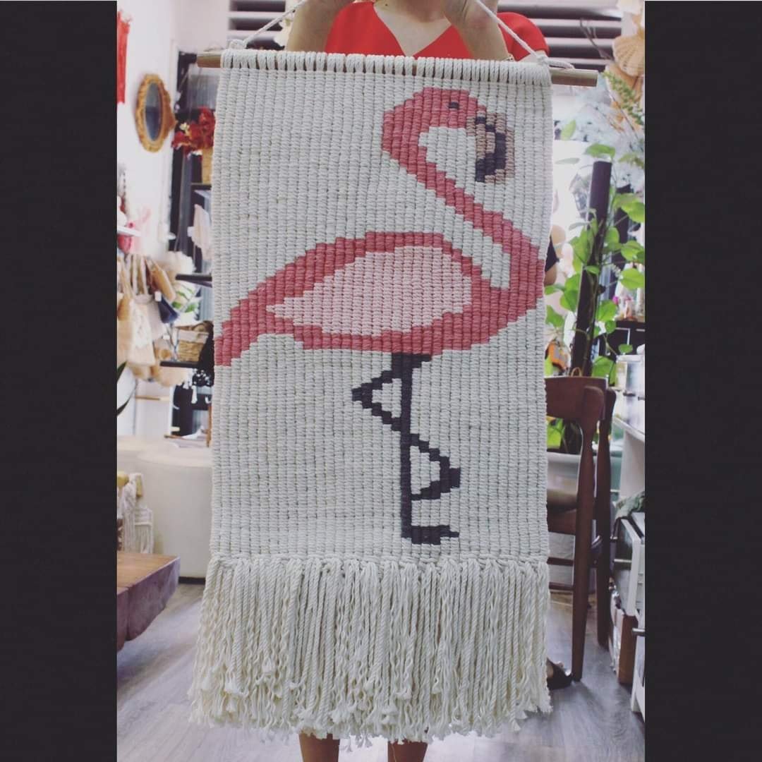 Tranh macrame thủ công hồng hạc - Ảnh 2