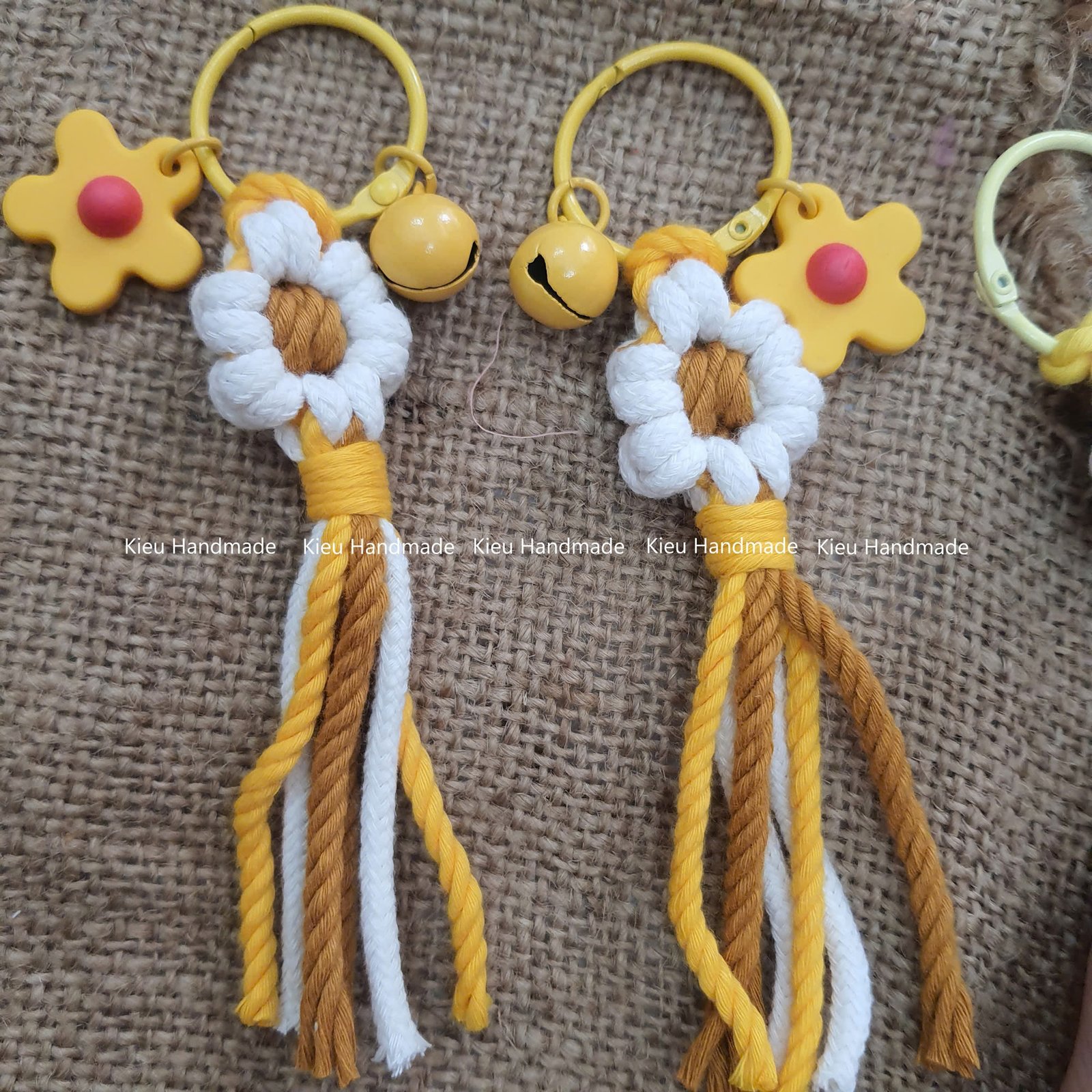 Ảnh thật 100%. Móc khoá hoa mai Macrame Handmade. - Ảnh 22