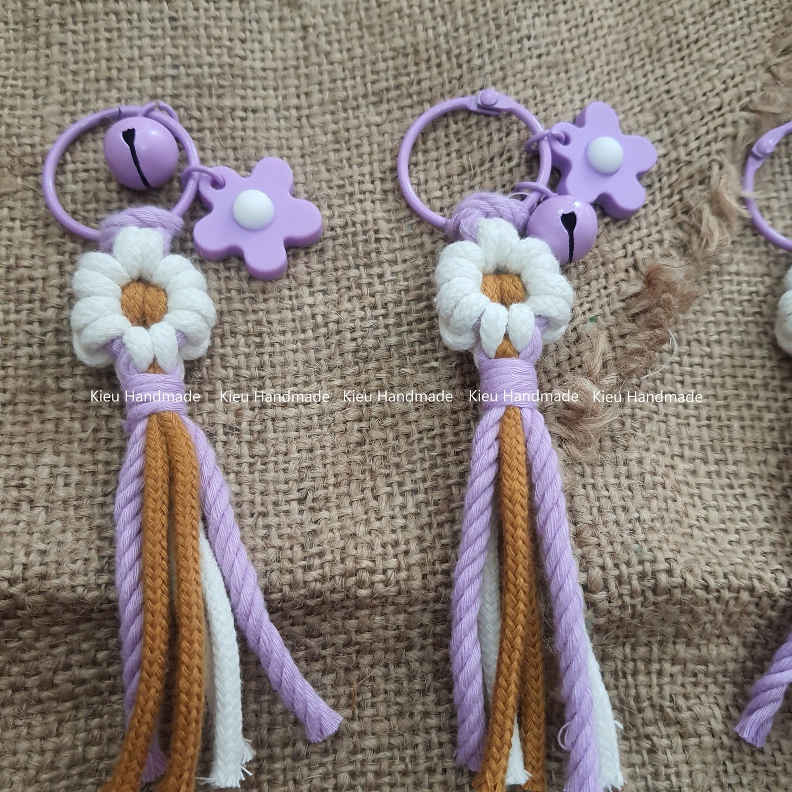 Ảnh thật 100%. Móc khoá hoa mai Macrame Handmade. - Ảnh 13